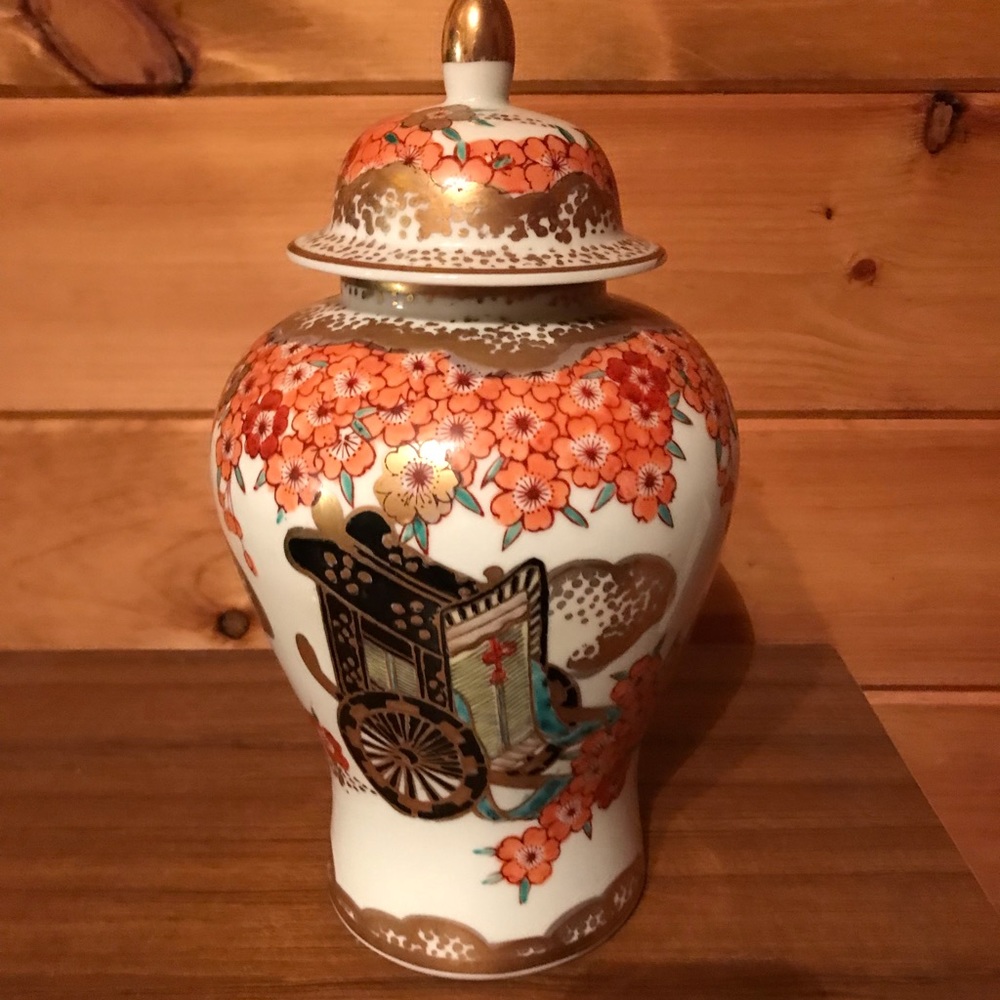 Vintage Japanese hand painted ginger jar.